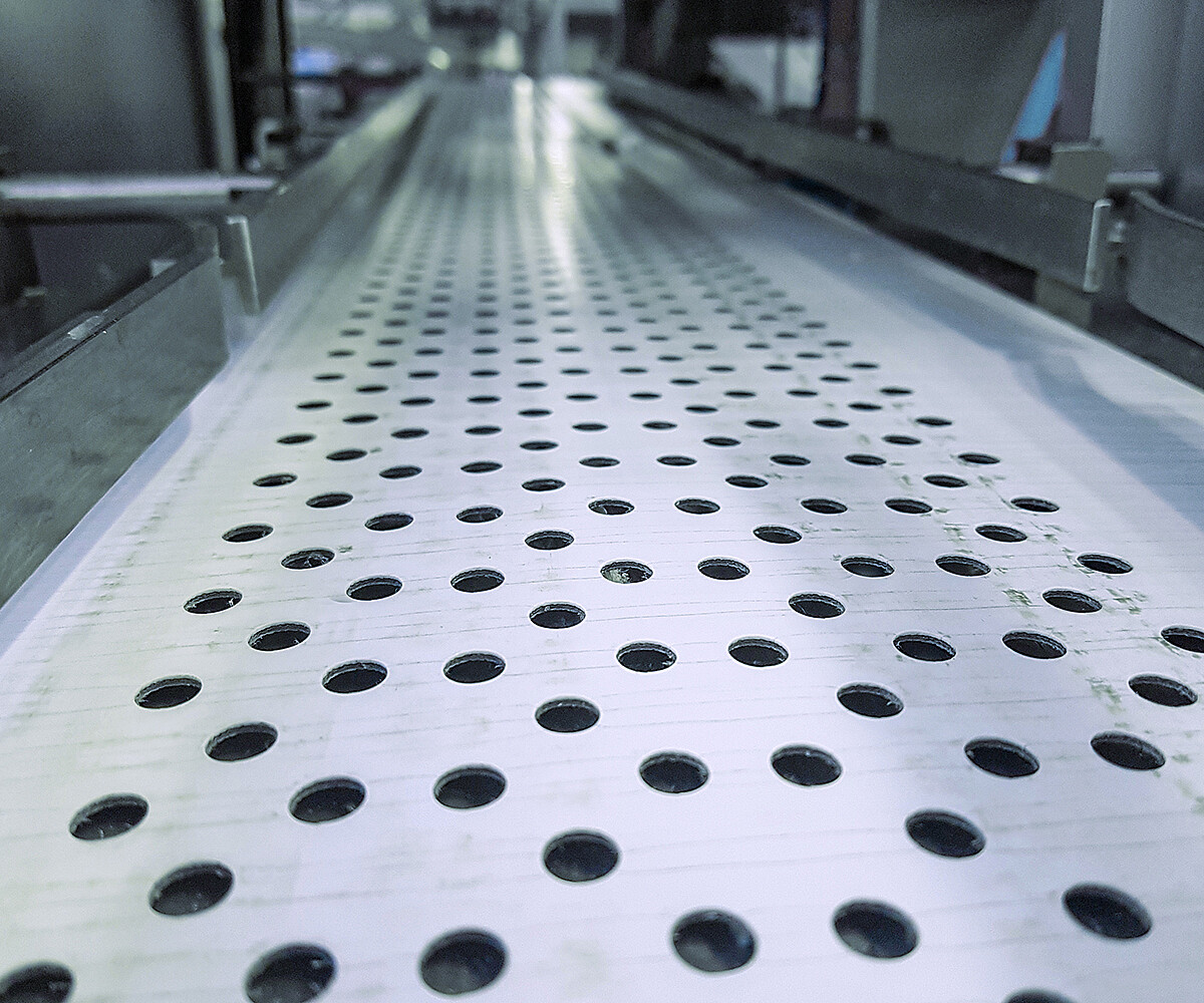 storage-and-conveying-with-perforated-sheet